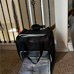 Cosmo rolling case for hair/makeup